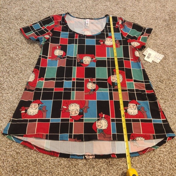 LulaRoe NEW Women's Classic T-shirt Size L Short Sleeve Santa Grid Pattern - Picture 5 of 6